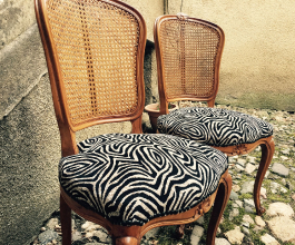Chaises anciennement canéés, garniture contemporaine, Tissu collection Chanée