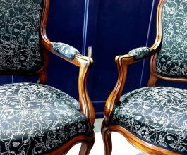 Fauteuils Louis Philippe, garniture traditionnelle, Tissu Jean-Paul Gaultier by Lelievre