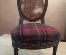 12-Chaise Marie-Antoinette, garniture traditionnelle, Tissu Laine collection Kirkby Design_3