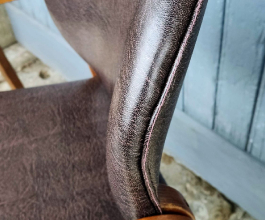 Chaises simili cuir